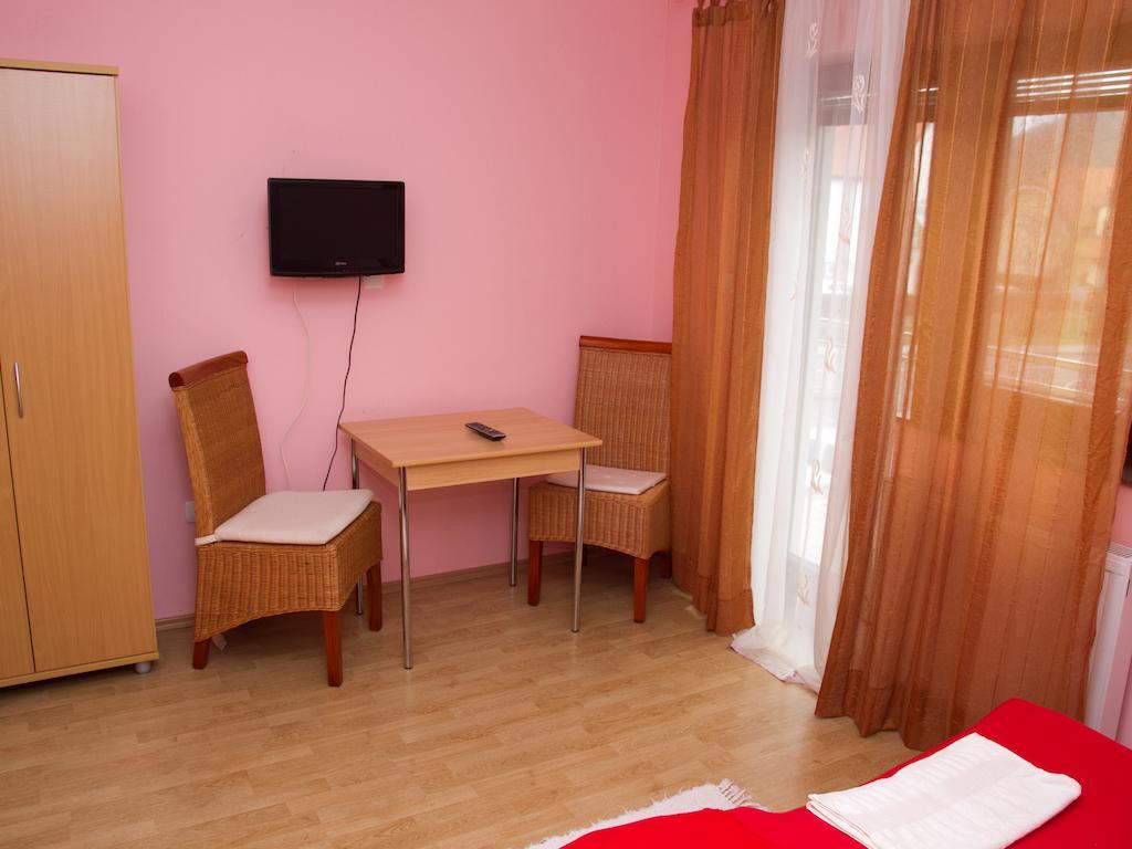 Guest House Pri Treh Lipah Ptuj Dış mekan fotoğraf