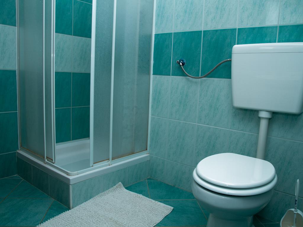Guest House Pri Treh Lipah Ptuj Oda fotoğraf