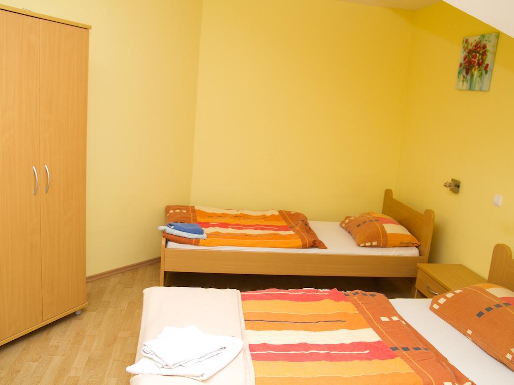 Guest House Pri Treh Lipah Ptuj Dış mekan fotoğraf