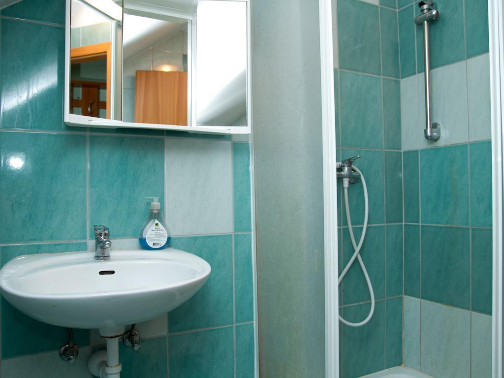 Guest House Pri Treh Lipah Ptuj Oda fotoğraf