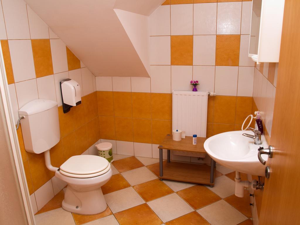 Guest House Pri Treh Lipah Ptuj Dış mekan fotoğraf