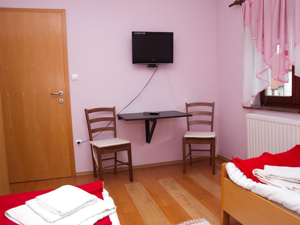 Guest House Pri Treh Lipah Ptuj Dış mekan fotoğraf