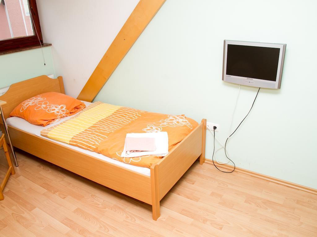 Guest House Pri Treh Lipah Ptuj Dış mekan fotoğraf